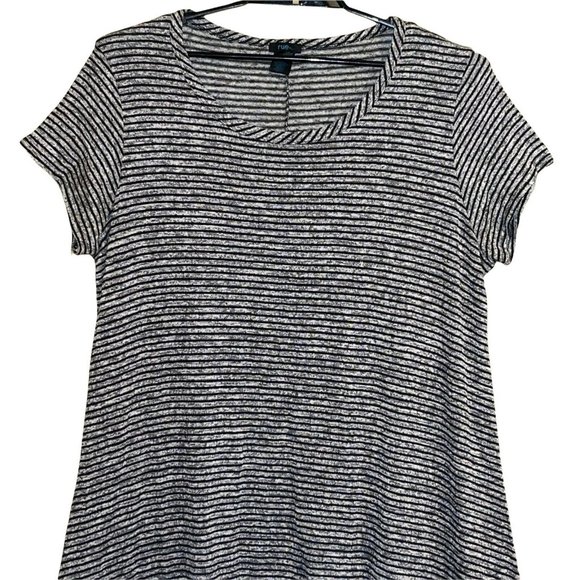 Rue+ Women Swing Dress 4X Striped Black White Short Sleeve Shark Bite Stretch US - Picture 4 of 9